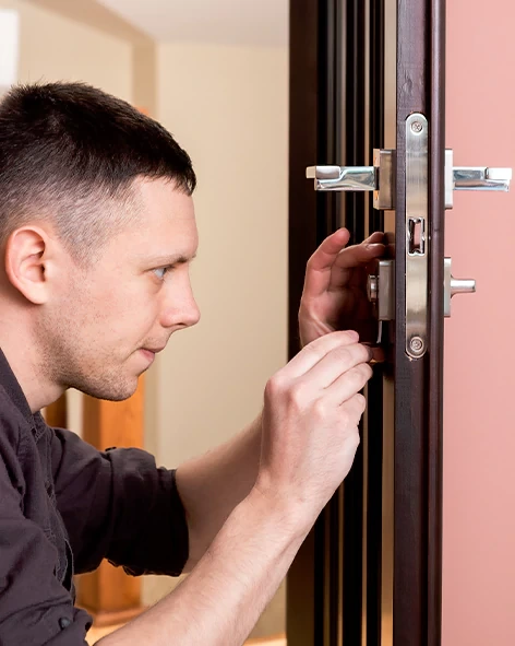 : Professional Locksmith For Commercial And Residential Locksmith Services in Bay Point, CA