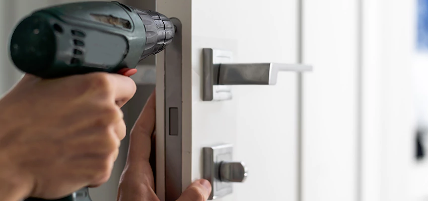 Locksmith For Lock Replacement Near Me in Bay Point, CA